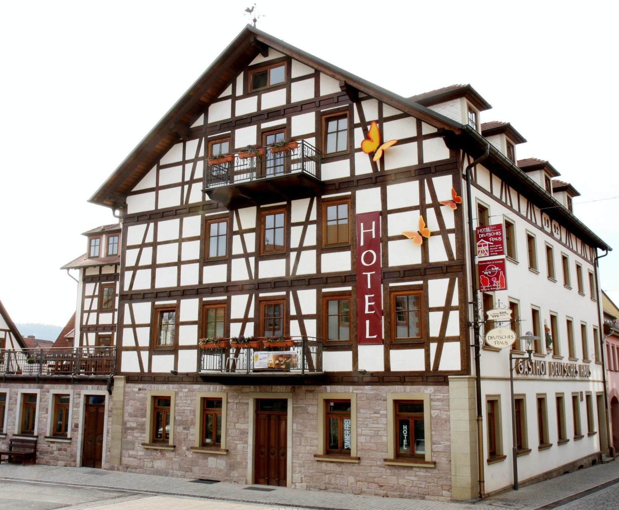 Hotel Deutsches Haus Хамелбург Екстериор снимка